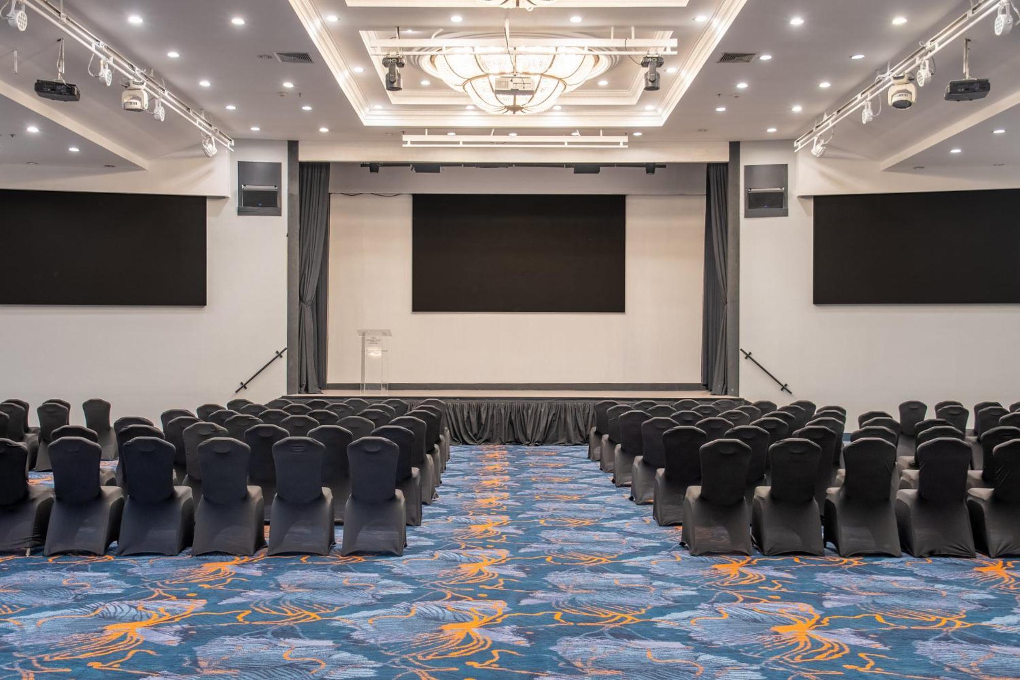 Отель Crowne Plaza San Jose La Sabana By Ihg Экстерьер фото