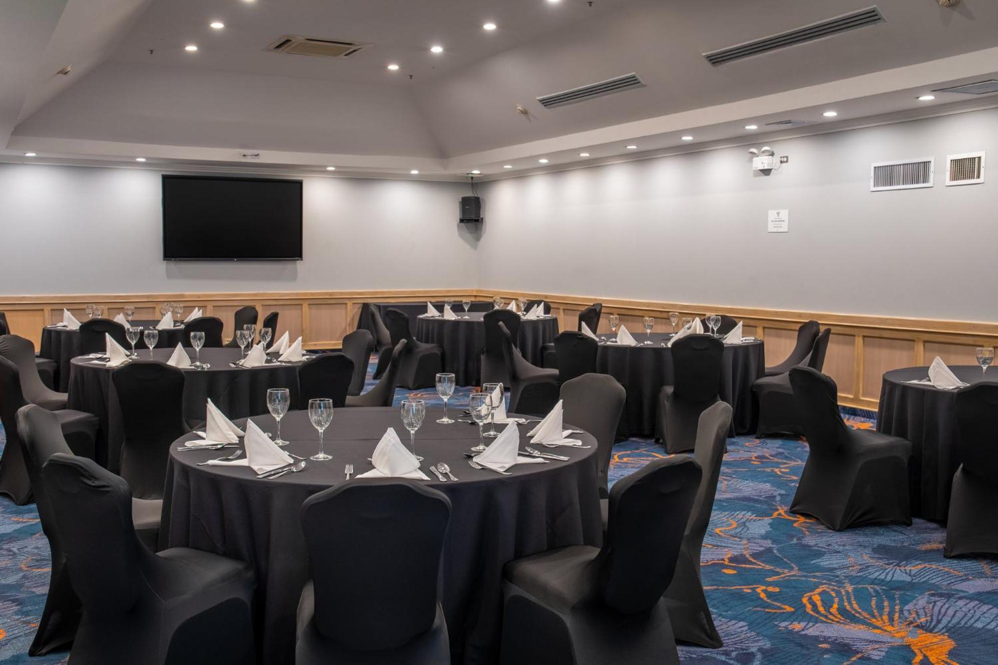 Отель Crowne Plaza San Jose La Sabana By Ihg Экстерьер фото